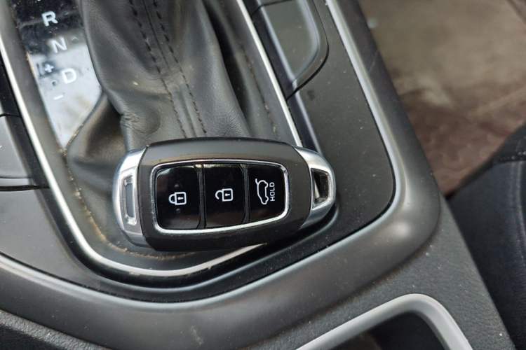 Used Hyundai ix35 2018 2.0L Automatic Two-Wheel Drive Zhiyong·Changlian Edition Vehicle Key