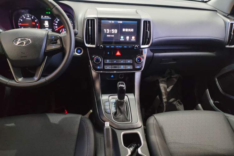 Used Hyundai ix35 2019 2.0L Automatic 2WD Zhiyong·Changxiang Edition China VI Standard Audio And AC Panel
