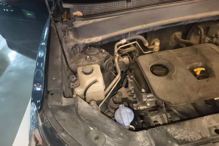 Used Hyundai ix35 2019 2.0L Automatic 2WD Zhiyong·Changxiang Edition China VI Standard Engine Bay Right