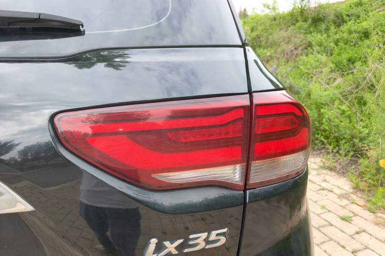 Used Hyundai ix35 2019 2.0L Automatic 2WD Zhiyong·Changxiang Edition China VI Standard Exterior 3