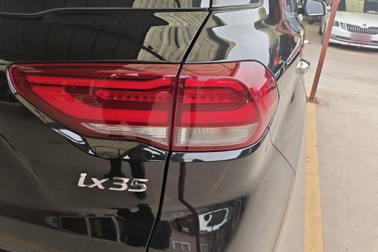 Used Hyundai ix35 2019 2.0L Automatic 2WD Zhiyong·Changxiang Edition China VI Standard Exterior 3