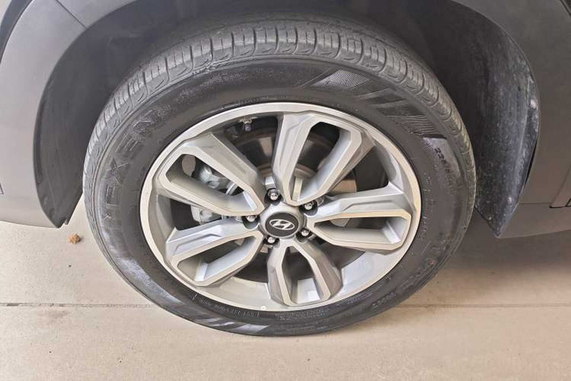 Used Hyundai ix35 2019 2.0L Automatic 2WD Zhiyong·Changxiang Edition China VI Standard Exterior 4