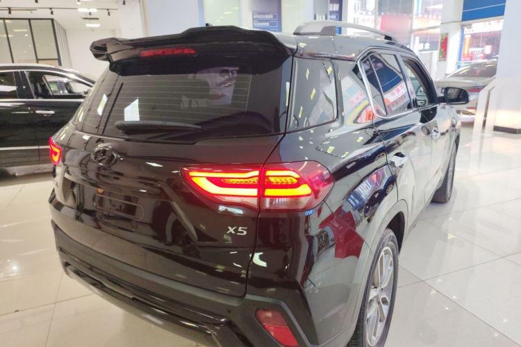 Used Hyundai ix35 2019 2.0L Automatic 2WD Zhiyong·Changxiang Edition China VI Standard Exterior 5