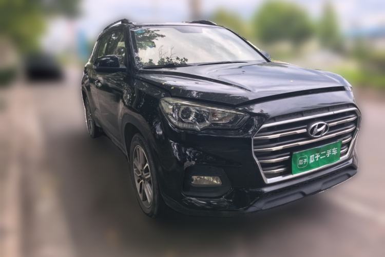 Used Hyundai ix35 2019 2.0L Automatic 2WD Zhiyong·Changxiang Edition China VI Standard Front Right 45 Deg