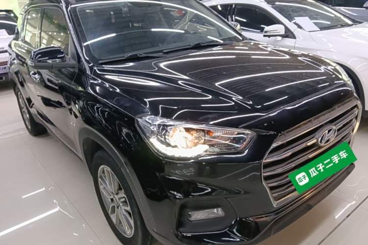 Used Hyundai ix35 2019 2.0L Automatic 2WD Zhiyong·Changxiang Edition China VI Standard Front Right 45 Deg