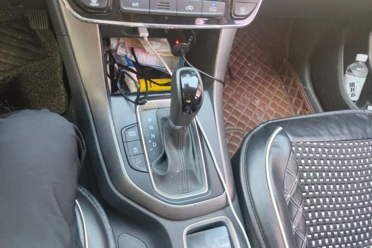Used Hyundai ix35 2019 2.0L Automatic 2WD Zhiyong·Changxiang Edition China V Standard Gear Lever