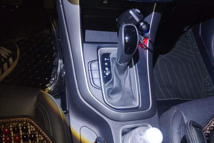 Used Hyundai ix35 2019 2.0L Automatic 2WD Zhiyong·Changxiang Edition China V Standard Gear Lever