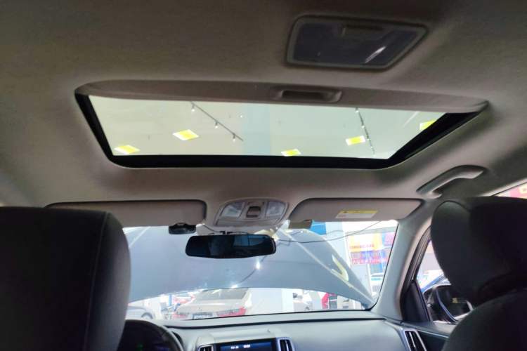 Used Hyundai ix35 2019 2.0L Automatic 2WD Zhiyong·Changxiang Edition China VI Standard Headliner