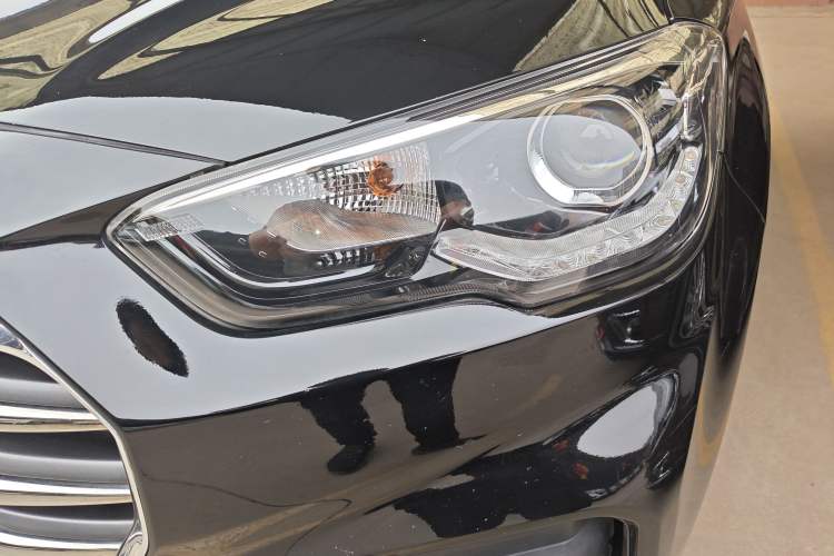 Used Hyundai ix35 2019 2.0L Automatic 2WD Zhiyong·Changxiang Edition China VI Standard Left Front Headlight