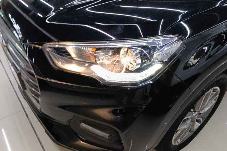 Used Hyundai ix35 2019 2.0L Automatic 2WD Zhiyong·Changxiang Edition China VI Standard Left Front Headlight