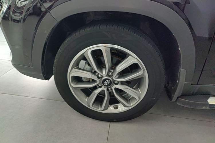 Used Hyundai ix35 2019 2.0L Automatic 2WD Zhiyong·Changxiang Edition China VI Standard Left Front Wheel Hub