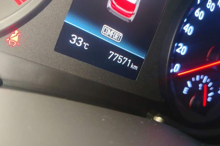 Used Hyundai ix35 2019 2.0L Automatic 2WD Zhiyong·Changxiang Edition China V Standard Odometer Close Up
