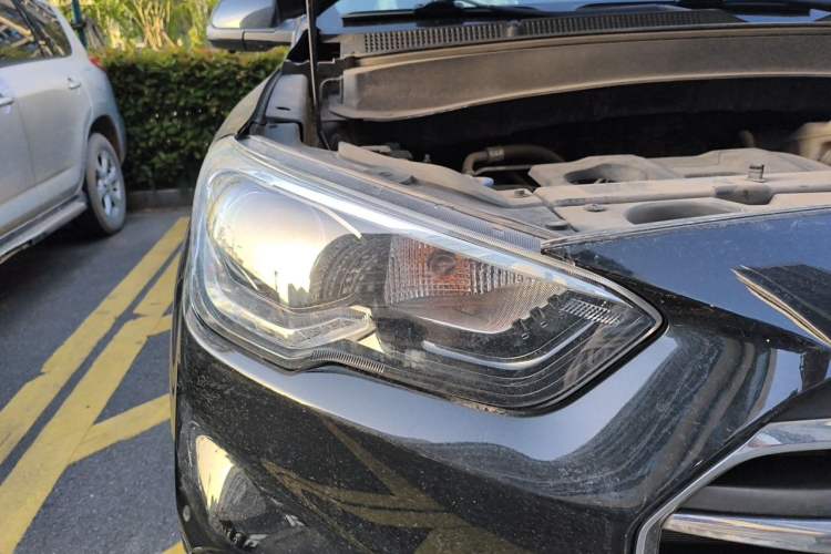 Used Hyundai ix35 2019 2.0L Automatic 2WD Zhiyong·Changxiang Edition China VI Standard Right Front Headlight