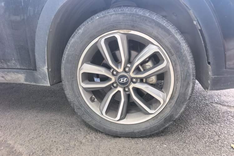 Used Hyundai ix35 2019 2.0L Automatic 2WD Zhiyong·Changxiang Edition China VI Standard Right Front Wheel Hub