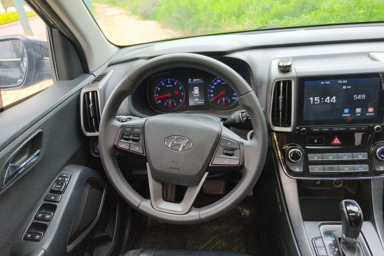 Used Hyundai ix35 2019 2.0L Automatic 2WD Zhiyong·Changxiang Edition China VI Standard Steering Wheel