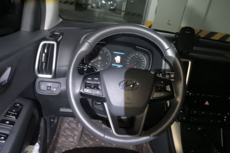 Used Hyundai ix35 2019 2.0L Automatic 2WD Zhiyong·Changxiang Edition China V Standard Steering Wheel