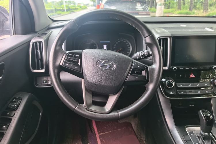 Used Hyundai ix35 2019 2.0L Automatic 2WD Zhiyong·Changxiang Edition China VI Standard Steering Wheel