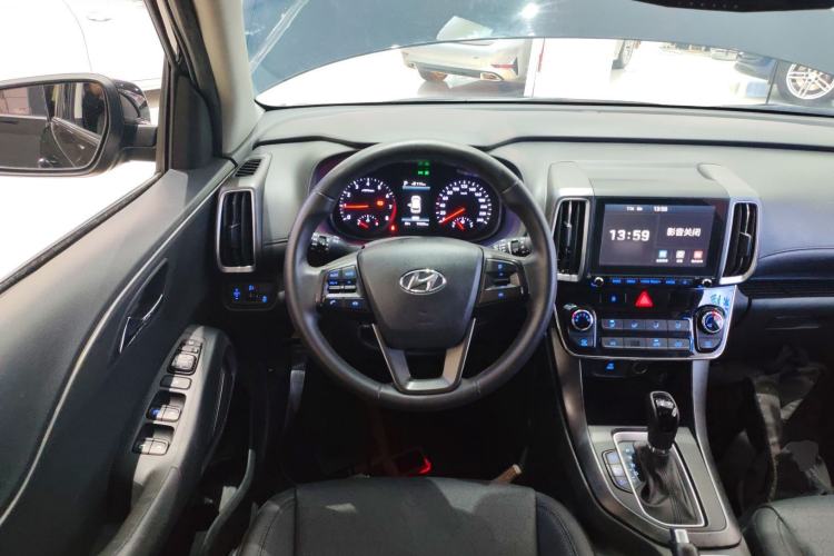 Used Hyundai ix35 2019 2.0L Automatic 2WD Zhiyong·Changxiang Edition China VI Standard Steering Wheel