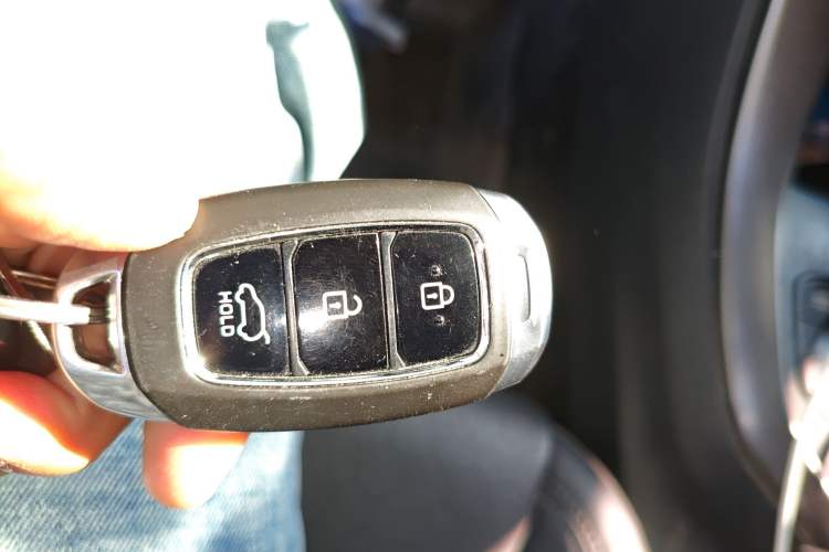 Used Hyundai ix35 2019 2.0L Automatic 2WD Zhiyong·Changxiang Edition China VI Standard Vehicle Key