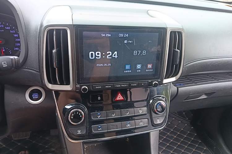 Used Hyundai ix35 2019 2.0L Automatic 2WD Zhiyong·Changxiang Edition China VI Standard Audio And AC Panel