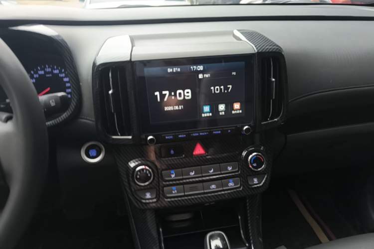 Used Hyundai ix35 2019 2.0L Automatic 2WD Zhiyong·Changxiang Edition China V Standard Audio And AC Panel