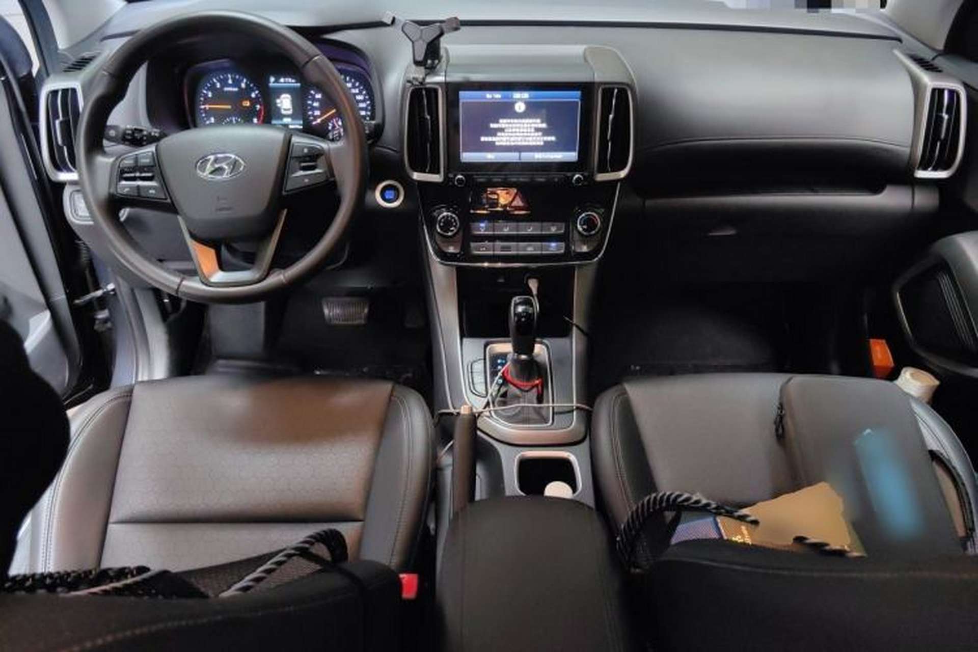 Used Hyundai ix35 2019 2.0L Automatic 2WD Zhiyong·Changxiang Edition China V Standard Center Console