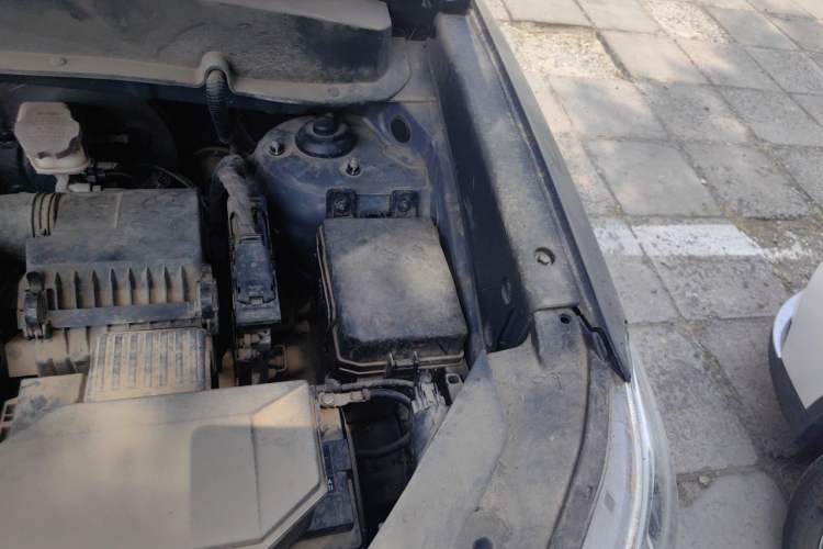 Used Hyundai ix35 2019 2.0L Automatic 2WD Zhiyong·Changxiang Edition China V Standard Engine Bay Left