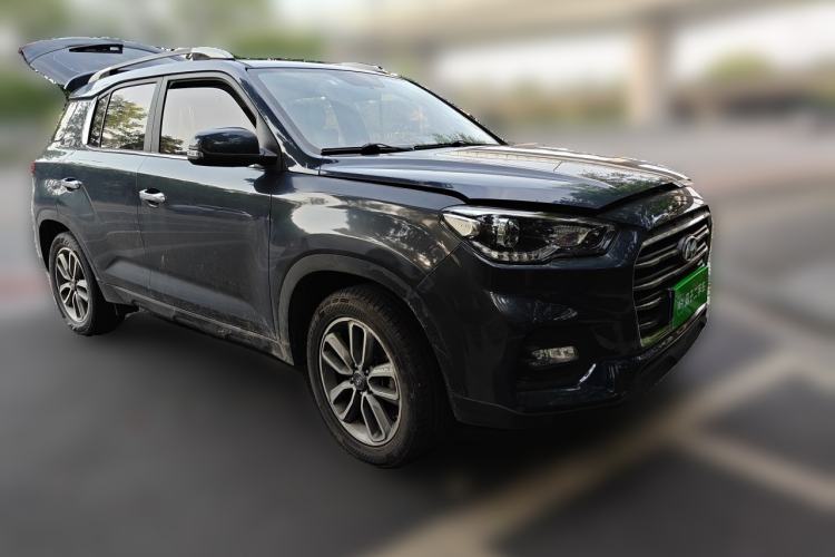 Used Hyundai ix35 2019 2.0L Automatic 2WD Zhiyong·Changxiang Edition China VI Standard Front Right 45 Deg