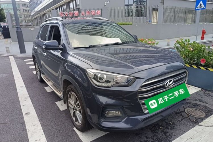 Used Hyundai ix35 2019 2.0L Automatic 2WD Zhiyong·Changxiang Edition China VI Standard Front Right 45 Deg