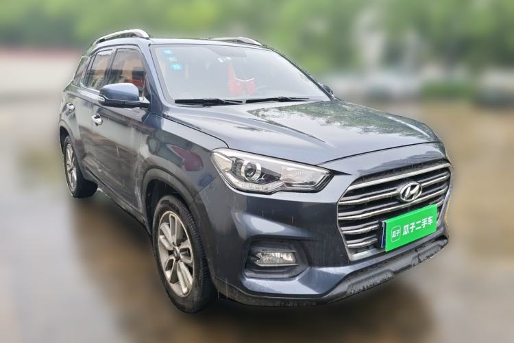 Used Hyundai ix35 2019 2.0L Automatic 2WD Zhiyong·Changxiang Edition China V Standard Front Right 45 Deg