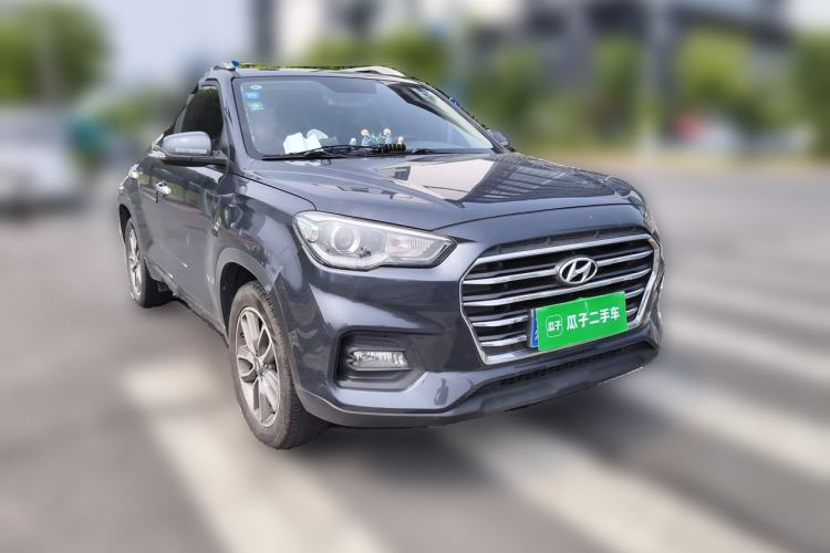 Used Hyundai ix35 2019 2.0L Automatic 2WD Zhiyong·Changxiang Edition China V Standard Front Right 45 Deg