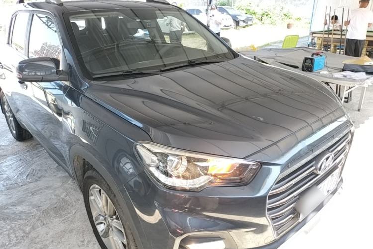Used Hyundai ix35 2019 2.0L Automatic 2WD Zhiyong·Changxiang Edition China V Standard Front Right 45 Deg