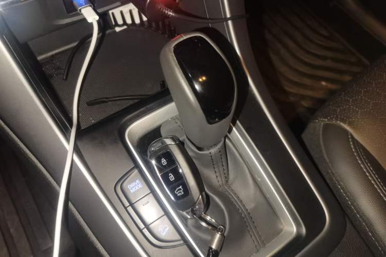 Used Hyundai ix35 2019 2.0L Automatic 2WD Zhiyong·Changxiang Edition China V Standard Gear Lever