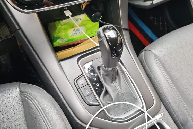 Used Hyundai ix35 2019 2.0L Automatic 2WD Zhiyong·Changxiang Edition China V Standard Gear Lever