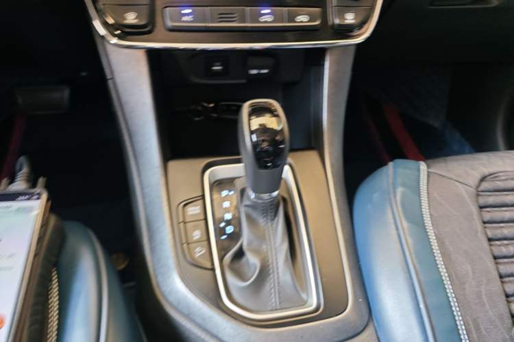 Used Hyundai ix35 2019 2.0L Automatic 2WD Zhiyong·Changxiang Edition China VI Standard Gear Lever