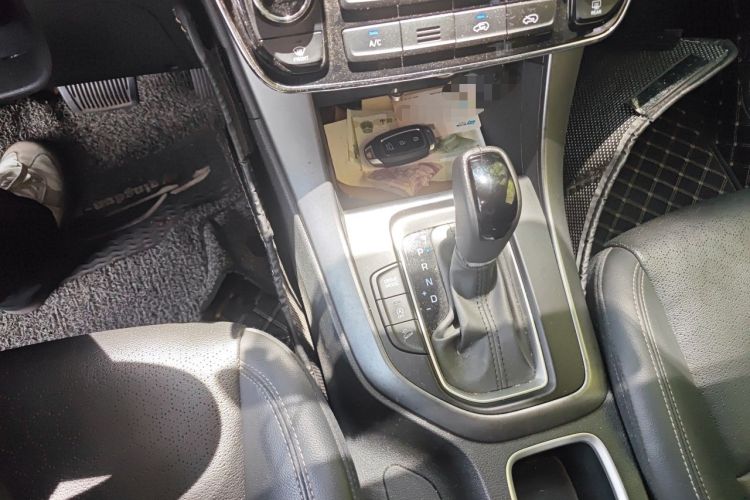 Used Hyundai ix35 2019 2.0L Automatic 2WD Zhiyong·Changxiang Edition China VI Standard Gear Lever