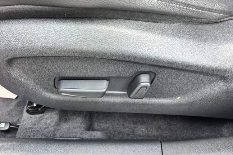 Used Hyundai ix35 2019 2.0L Automatic 2WD Zhiyong·Changxiang Edition China V Standard Interior 10