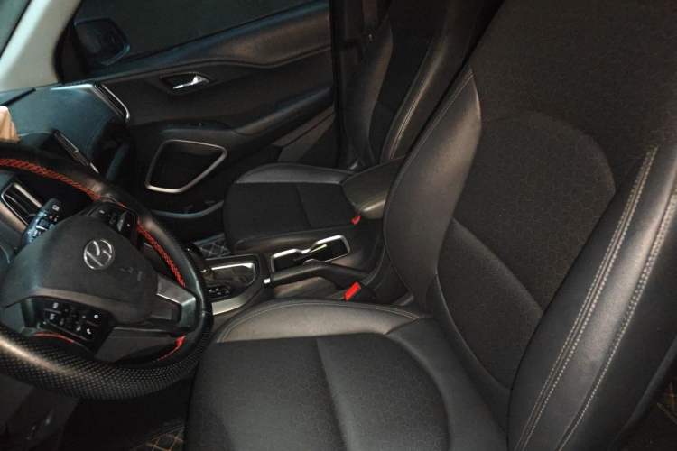 Used Hyundai ix35 2019 2.0L Automatic 2WD Zhiyong·Changxiang Edition China VI Standard Left Front Seat