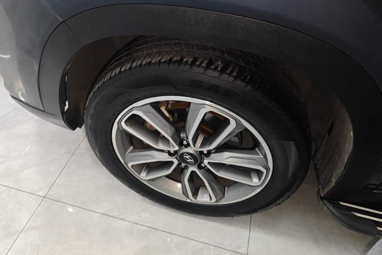 Used Hyundai ix35 2019 2.0L Automatic 2WD Zhiyong·Changxiang Edition China V Standard Left Front Wheel Hub