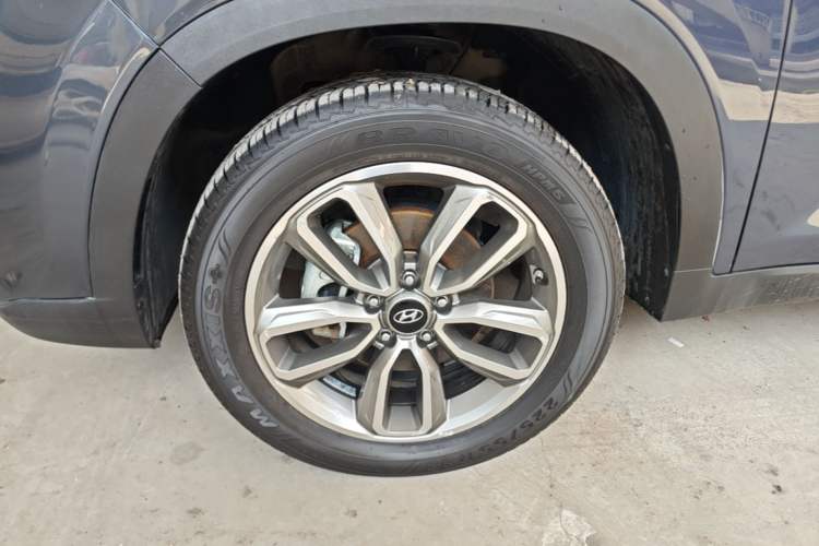 Used Hyundai ix35 2019 2.0L Automatic 2WD Zhiyong·Changxiang Edition China VI Standard Left Front Wheel Hub
