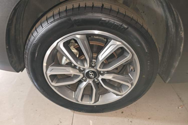 Used Hyundai ix35 2019 2.0L Automatic 2WD Zhiyong·Changxiang Edition China VI Standard Left Front Wheel Hub