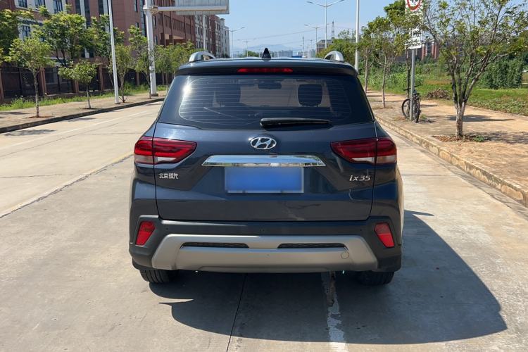 Used Hyundai ix35 2019 2.0L Automatic 2WD Zhiyong·Changxiang Edition China V Standard Rear