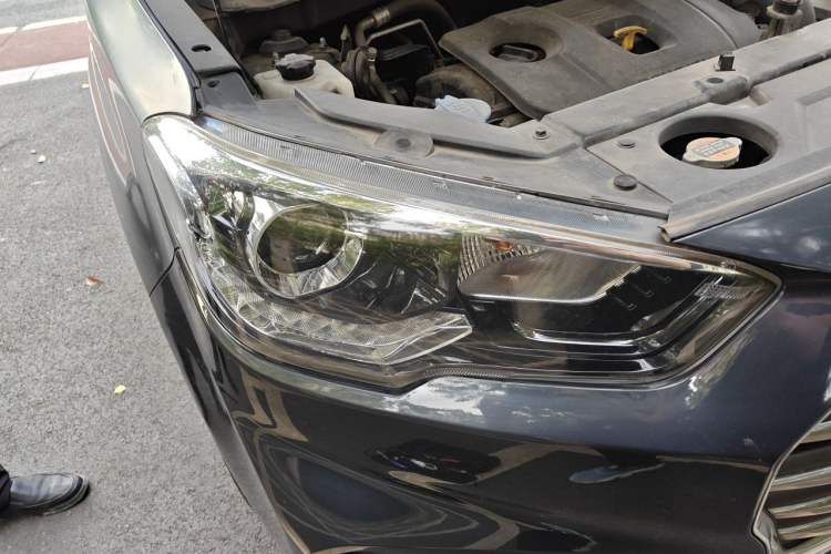 Used Hyundai ix35 2019 2.0L Automatic 2WD Zhiyong·Changxiang Edition China VI Standard Right Front Headlight