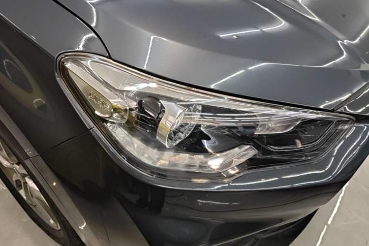 Used Hyundai ix35 2019 2.0L Automatic 2WD Zhiyong·Changxiang Edition China VI Standard Right Front Headlight