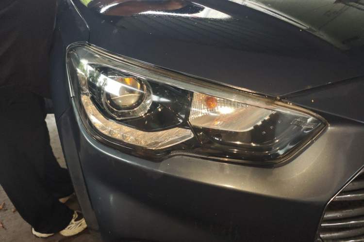 Used Hyundai ix35 2019 2.0L Automatic 2WD Zhiyong·Changxiang Edition China VI Standard Right Front Headlight