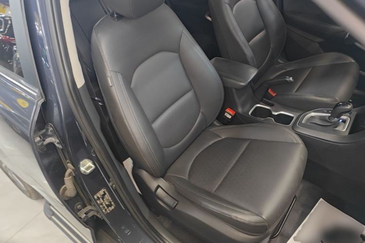 Used Hyundai ix35 2019 2.0L Automatic 2WD Zhiyong·Changxiang Edition China V Standard Right Front Seat