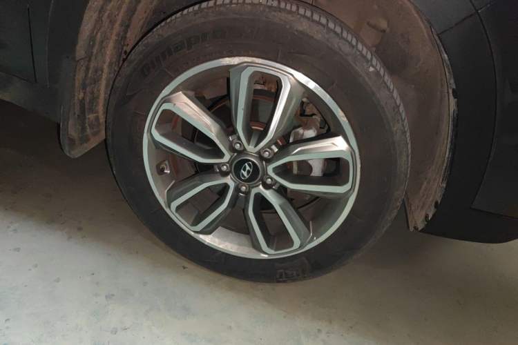 Used Hyundai ix35 2019 2.0L Automatic 2WD Zhiyong·Changxiang Edition China VI Standard Right Front Wheel Hub