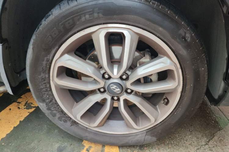 Used Hyundai ix35 2019 2.0L Automatic 2WD Zhiyong·Changxiang Edition China VI Standard Right Front Wheel Hub