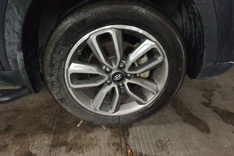 Used Hyundai ix35 2019 2.0L Automatic 2WD Zhiyong·Changxiang Edition China VI Standard Right Front Wheel Hub