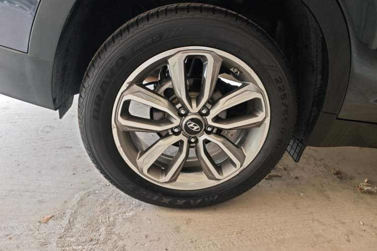 Used Hyundai ix35 2019 2.0L Automatic 2WD Zhiyong·Changxiang Edition China VI Standard Right Rear Wheel Hub